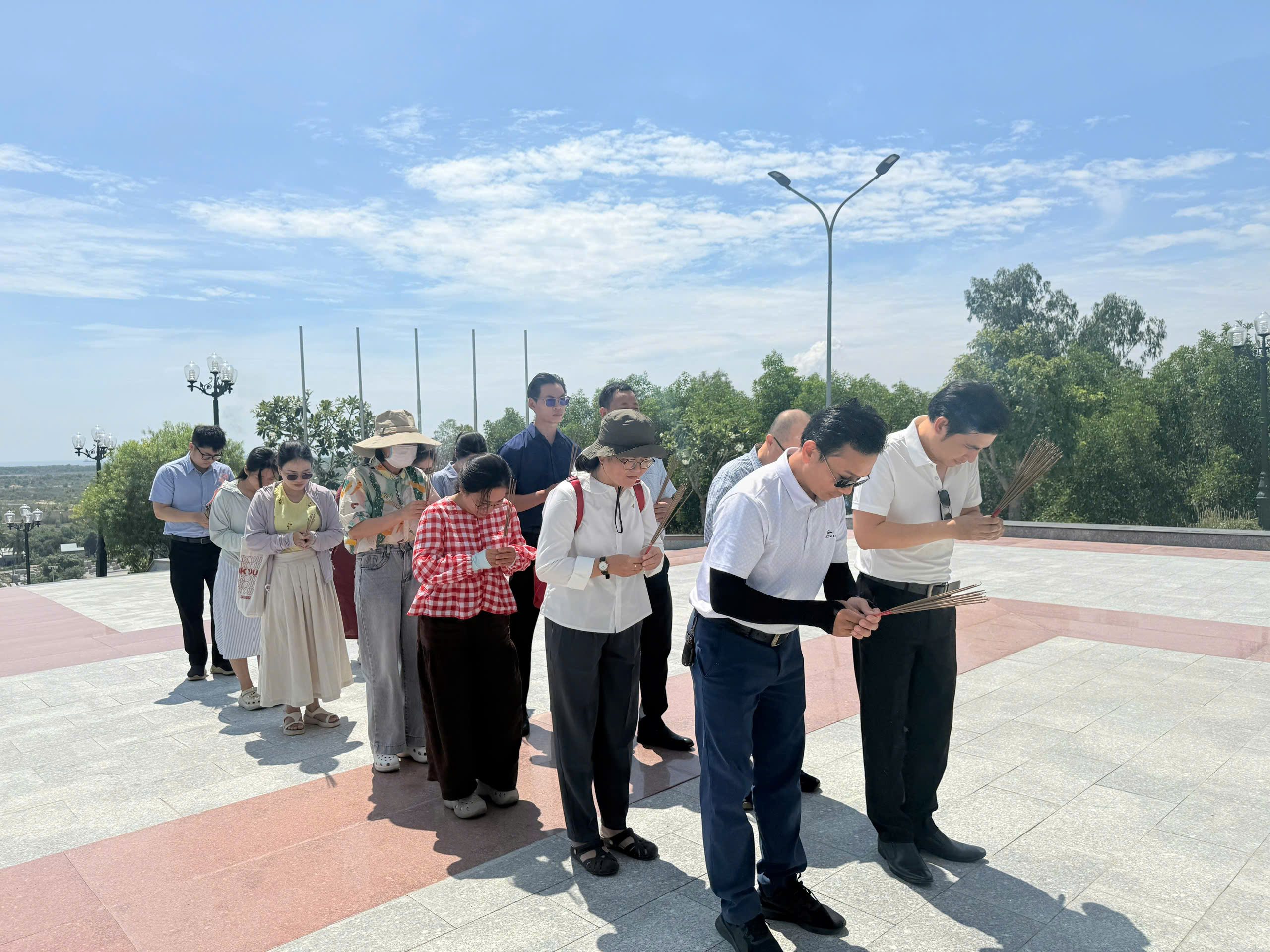 Hình đại diện